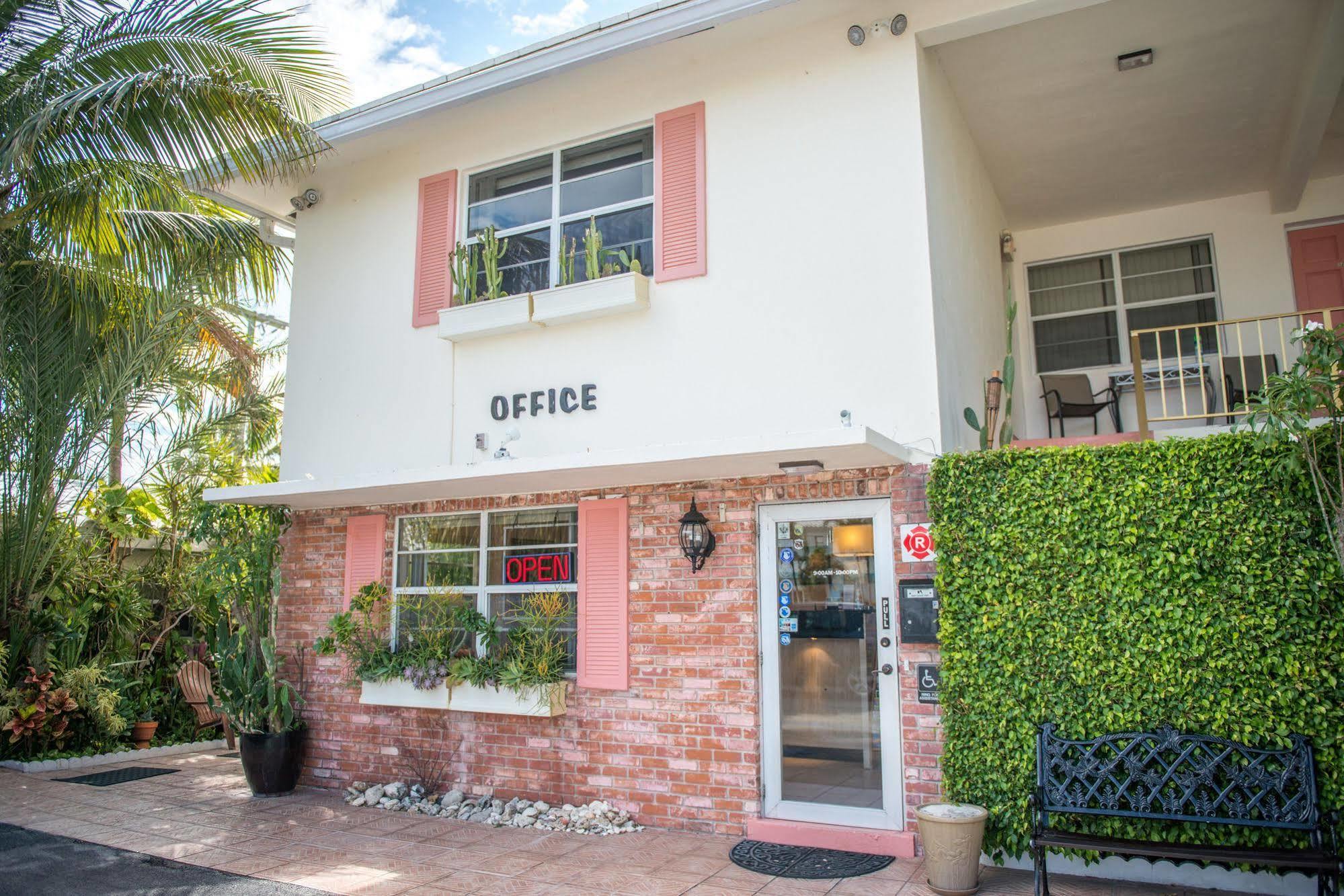 Shore Haven Resort Inn Lauderdale-by-the-Sea Exterior photo