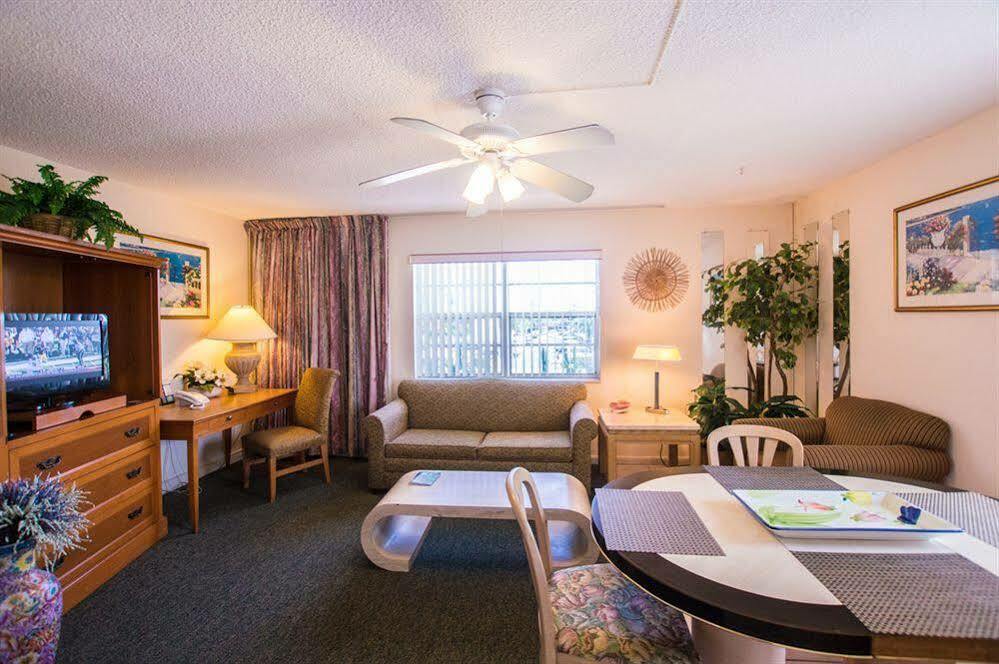 Shore Haven Resort Inn Lauderdale-by-the-Sea Exterior photo